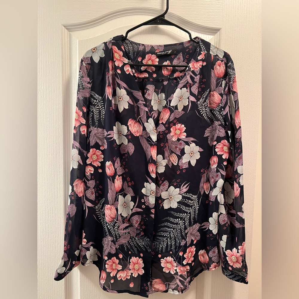 Womens Urban Coco navy blue print blouse - size Large